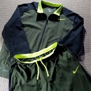 Nike Ltweight Track Jacket and Pants Volt XL